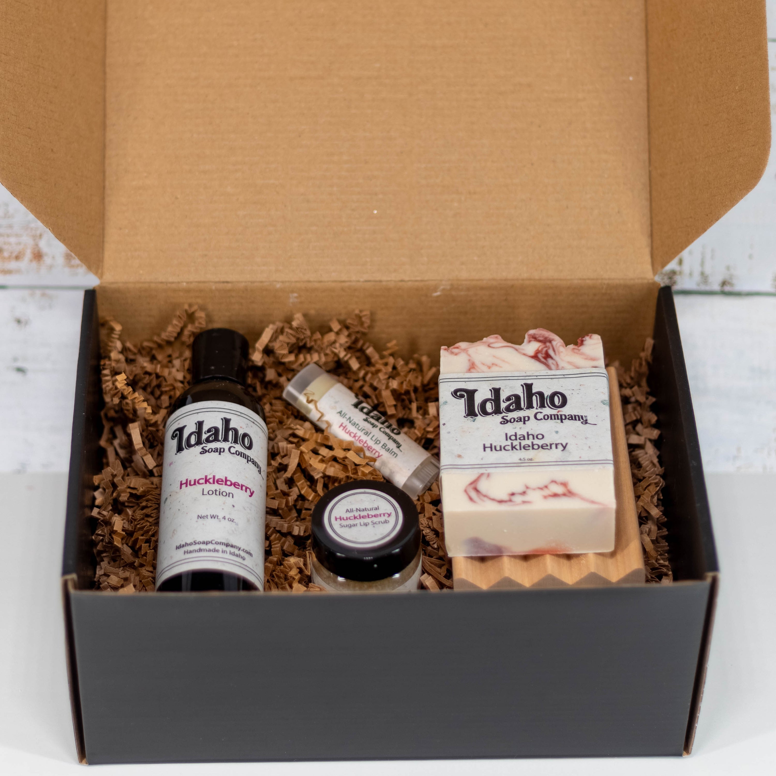 Small Huckleberry Gift Box